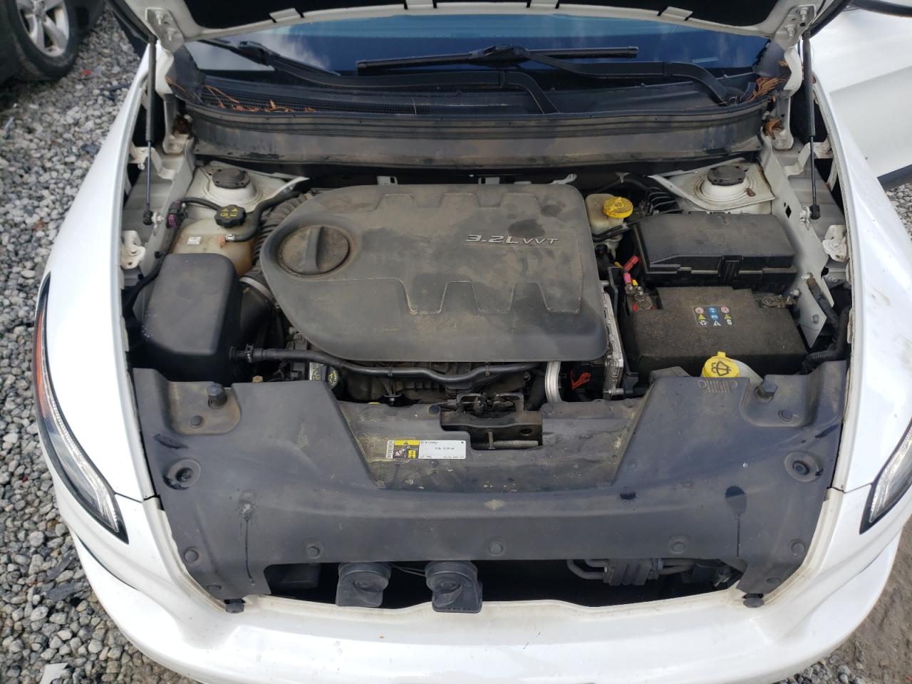 Photo 7 from auction – 2014 JEEP CHEROKEE L with VIN 1C4PJMCS2EW127885