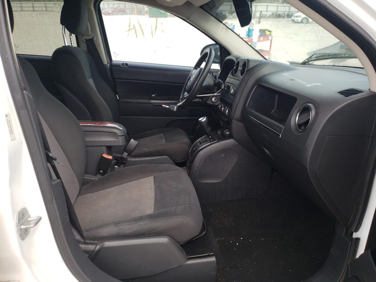 Photo 5 from auction – 2011 JEEP COMPASS SP with VIN 1J4NF1FB9BD282132