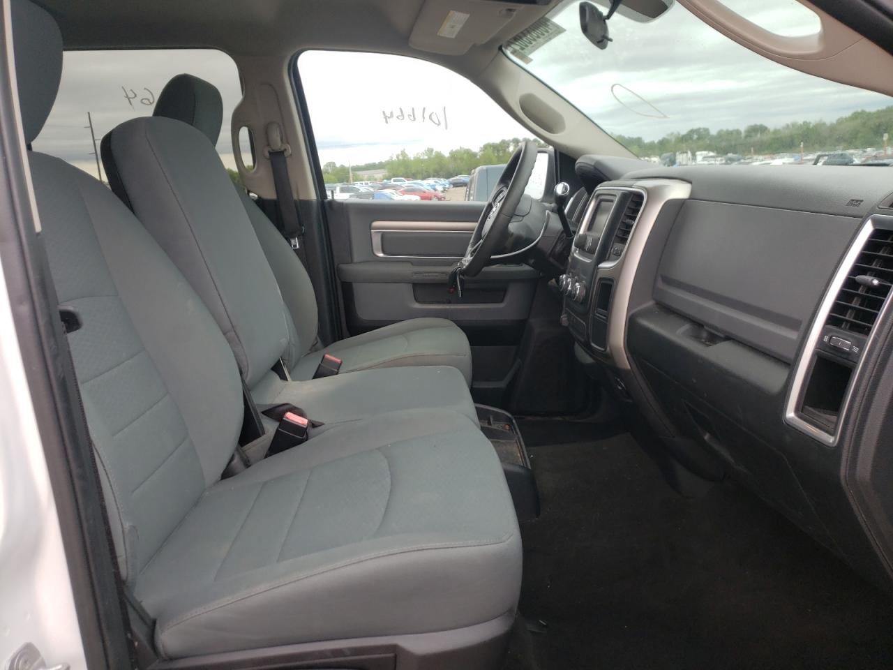 Photo 5 from auction – 2017 RAM 2500 SLT with VIN 3C6TR5DT9HG675820