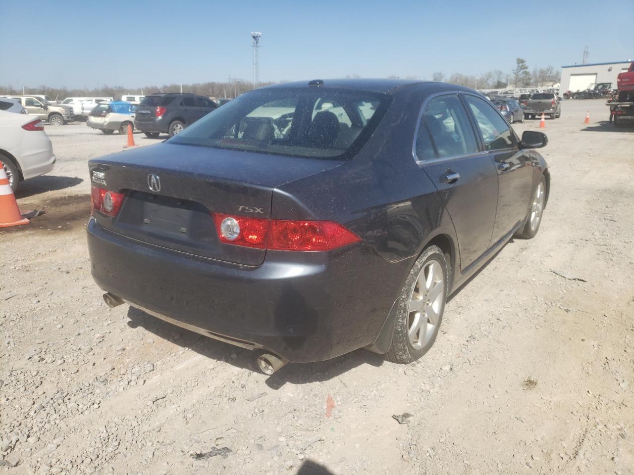 Photo 4 from auction – 2005 ACURA TSX with VIN JH4CL96815C021837