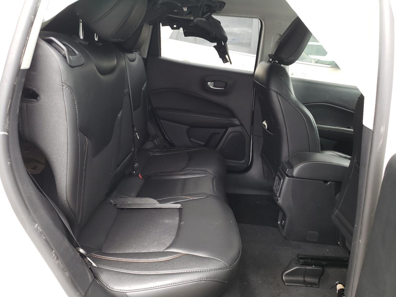 Фото 6 с аукциона – 2018 JEEP COMPASS LA с VIN 3C4NJCBB1JT489211