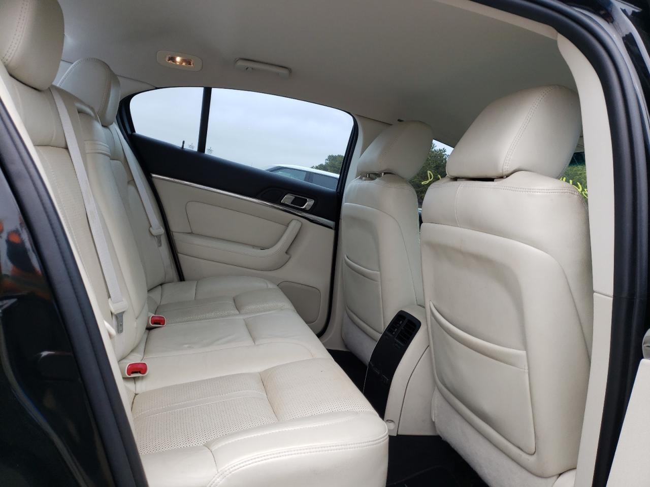 Photo 6 from auction – 2010 LINCOLN MKS with VIN 1LNHL9FT2AG606954