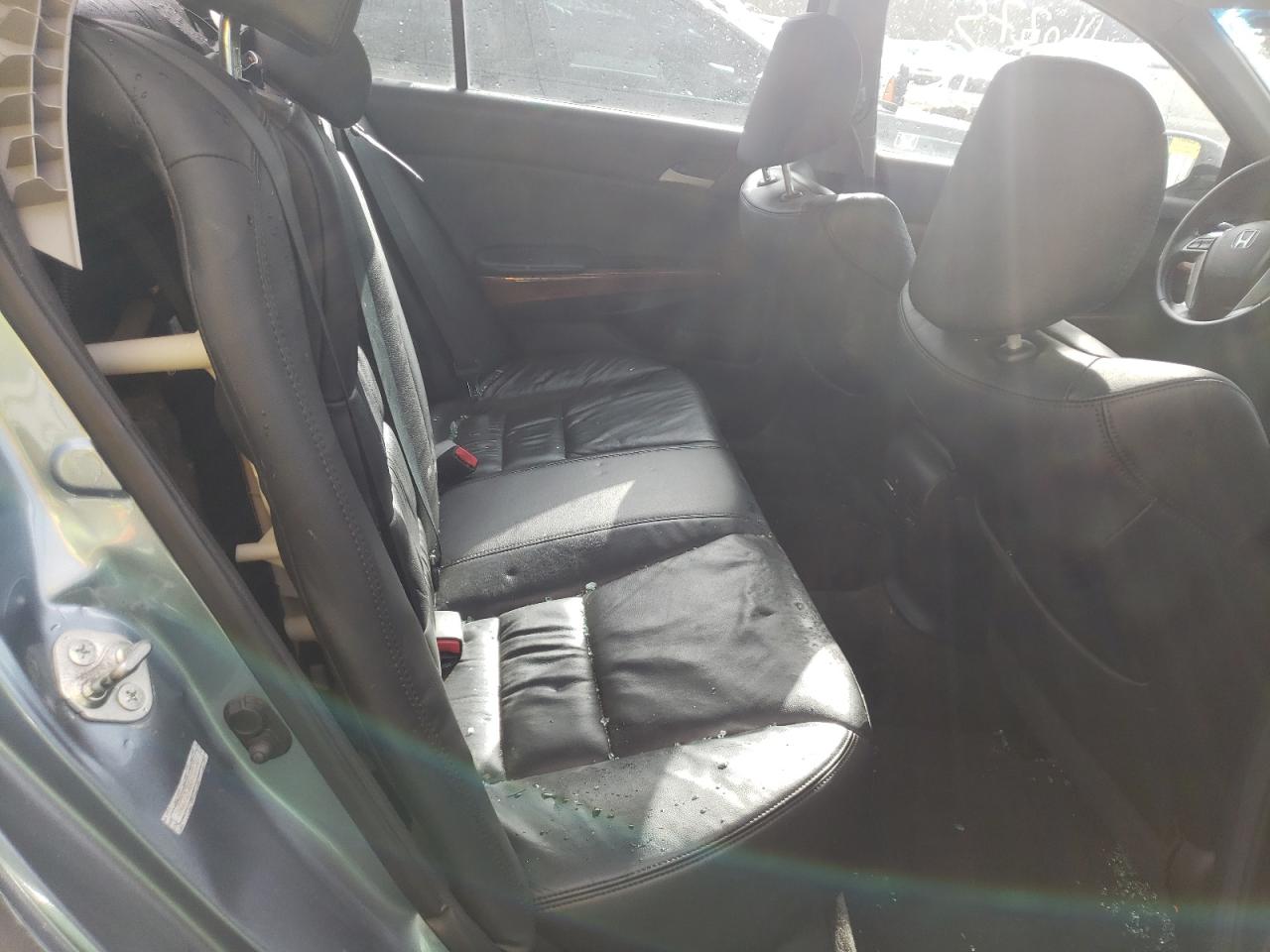 Photo 6 from auction – 2011 HONDA ACCORD EXL with VIN 1HGCP2F88BA121018
