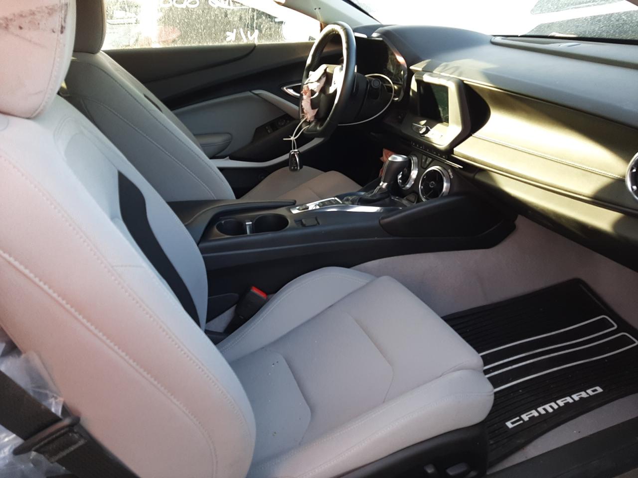 Photo 5 from auction – 2019 CHEVROLET CAMARO LS with VIN 1G1FB1RS9K0158296