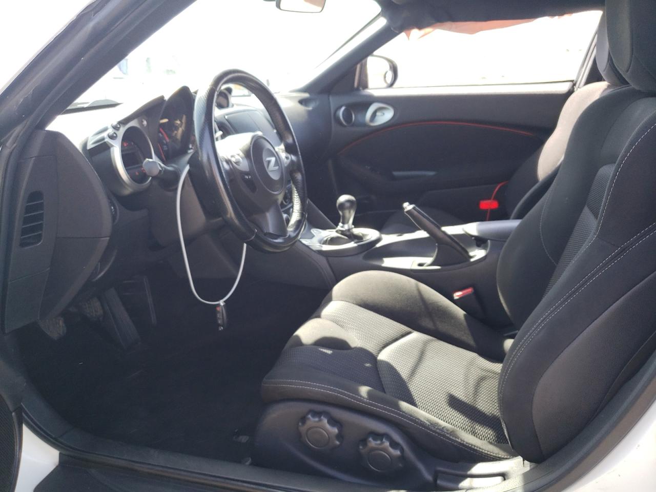 Photo 5 from auction – 2014 NISSAN 370Z BASE with VIN JN1AZ4EH1EM632864