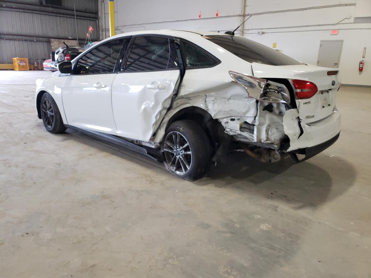 Photo 3 from auction – 2016 FORD FOCUS SE with VIN 1FADP3F2XGL337670