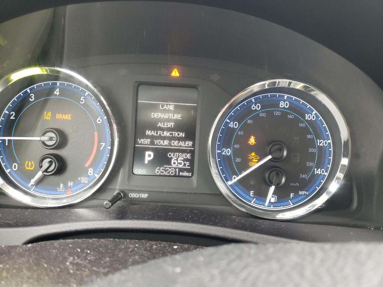 Photo 8 from auction – 2018 TOYOTA COROLLA L with VIN 2T1BURHE7JC124890