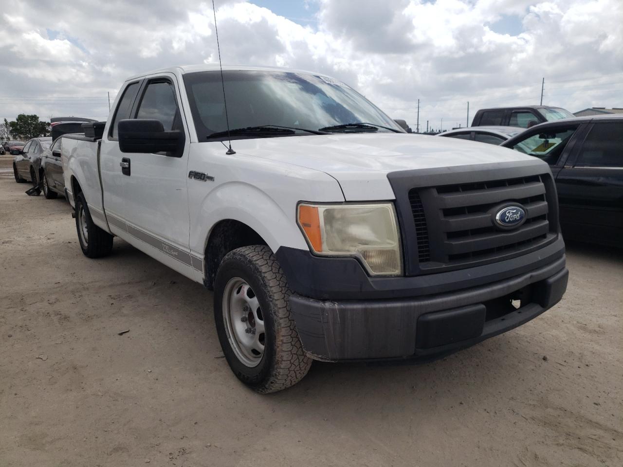 FORD F150 SUPER 2011 with VIN 1FTEX1CM8BFB78227 - Photo from auction