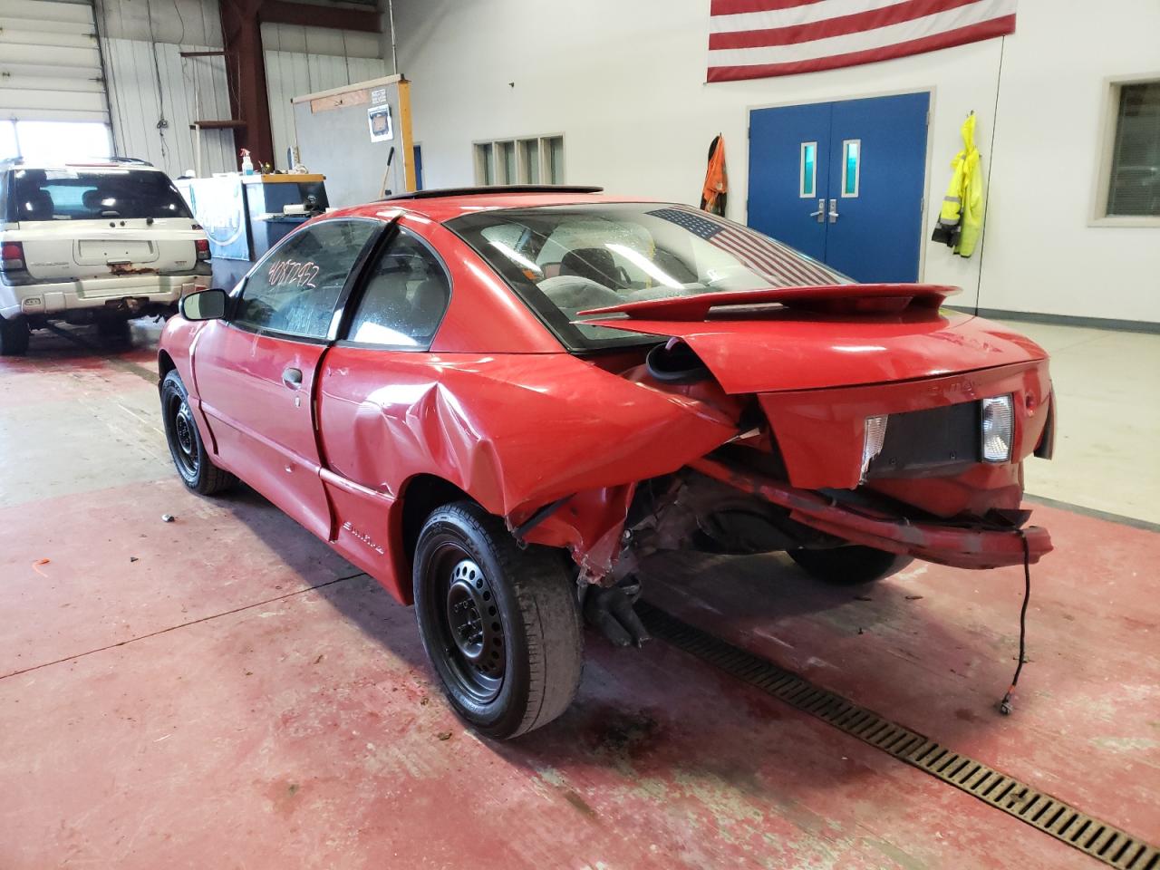 Photo 3 from auction – 2005 PONTIAC SUNFIRE with VIN 3G2JB12F15S102739
