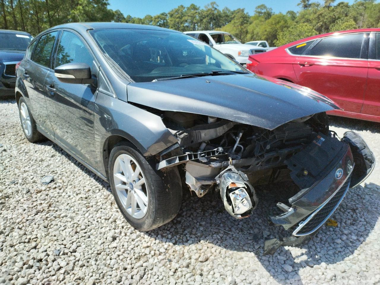 FORD FOCUS SE 2017 with VIN 1FADP3K25HL285825 - Photo from auction