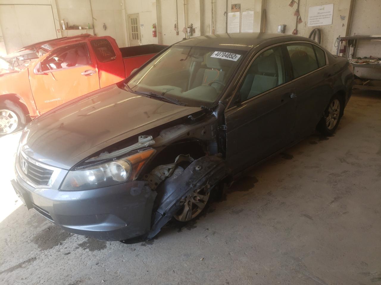 Photo 2 from auction – 2008 HONDA ACCORD LXP with VIN JHMCP26408C013810