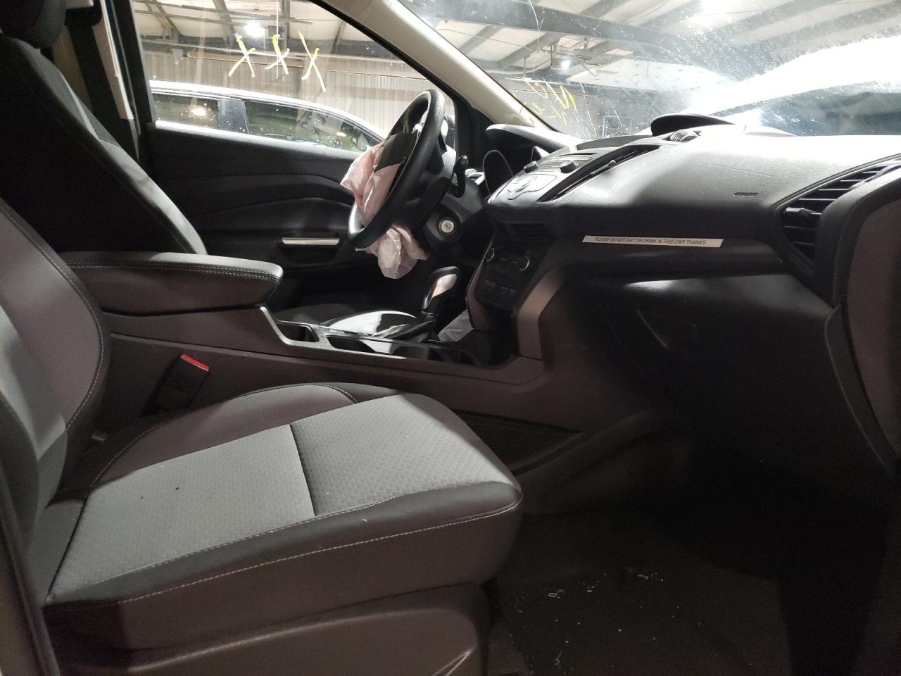 Photo 5 from auction – 2018 FORD ESCAPE SE with VIN 1FMCU9GD3JUA62030