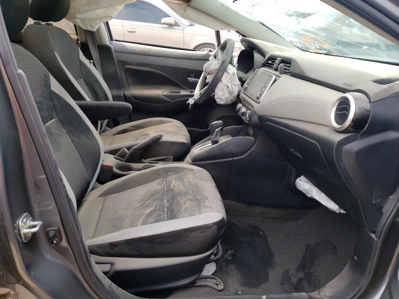 Photo 5 from auction – 2020 NISSAN VERSA SV with VIN 3N1CN8EV6LL908206