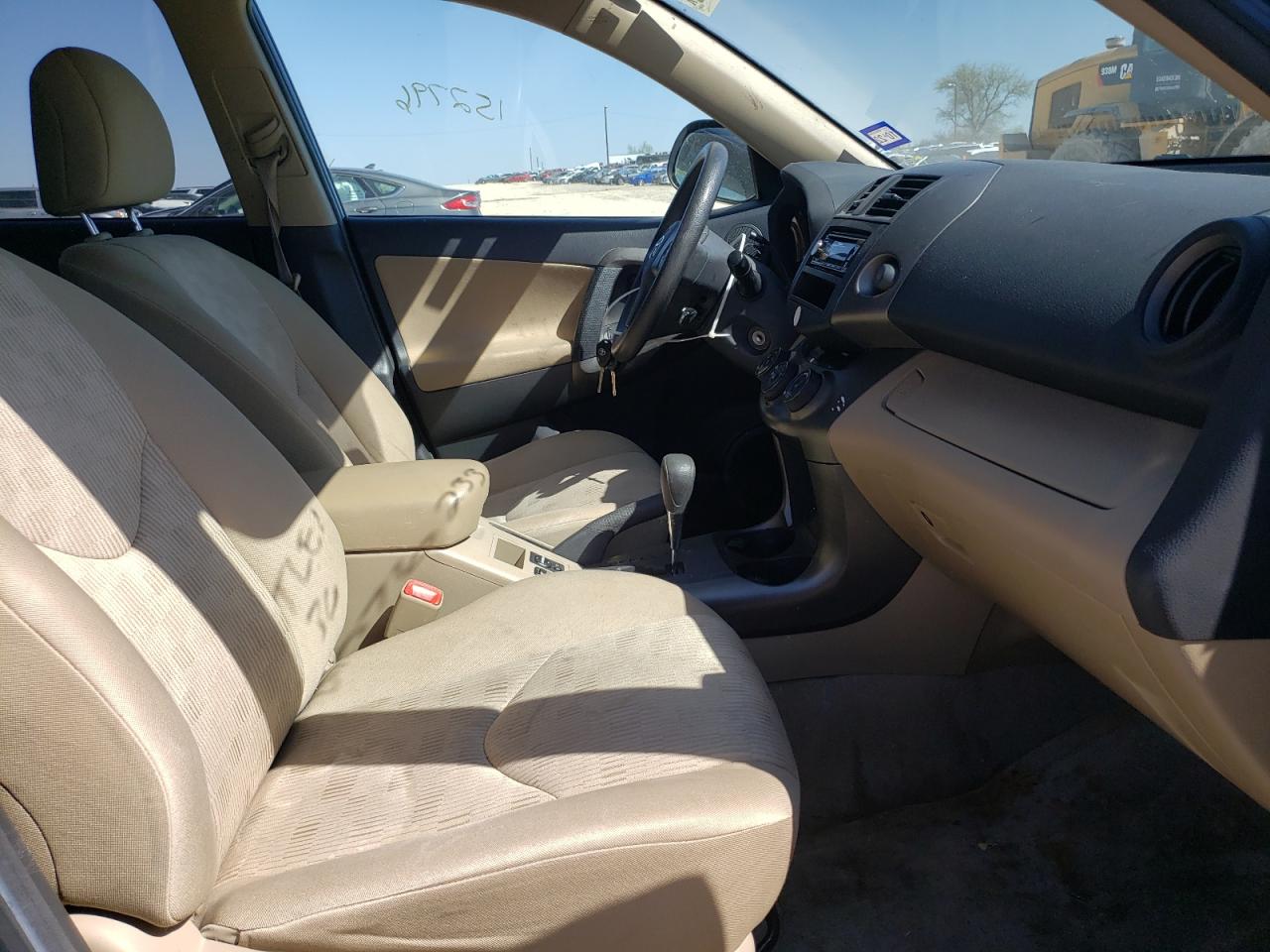 Photo 5 from auction – 2011 TOYOTA RAV4 with VIN 2T3ZF4DV3BW076233