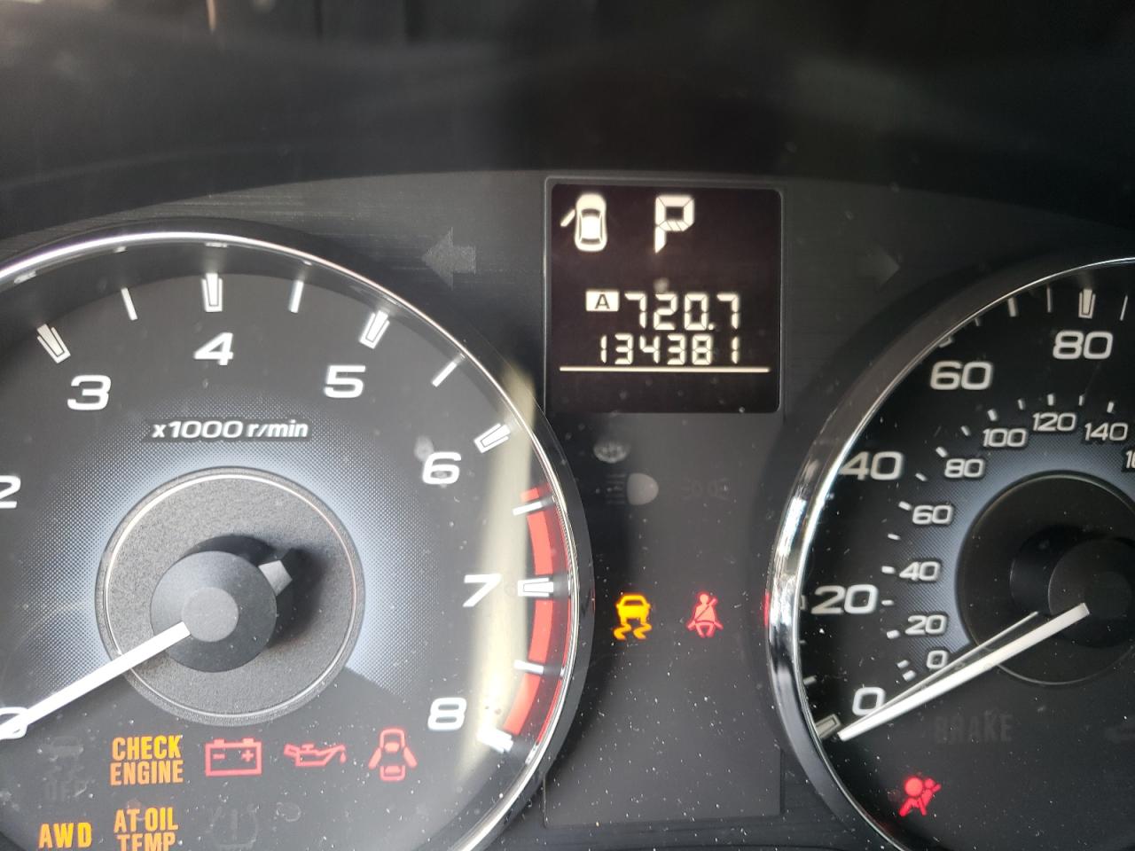Photo 8 from auction – 2010 SUBARU LEGACY 2.5 with VIN 4S3BMCL68A3236703