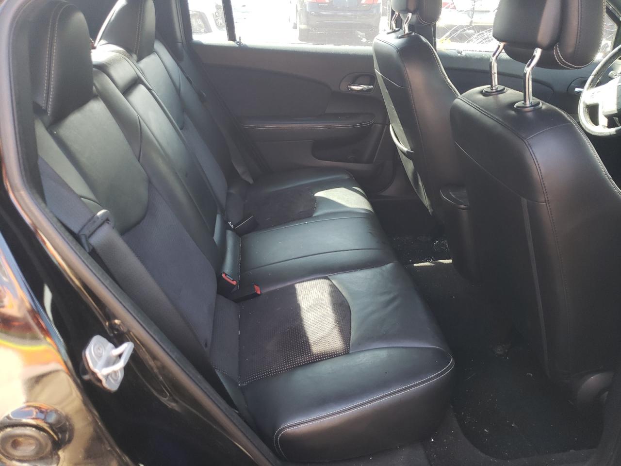 Photo 6 from auction – 2011 CHRYSLER 200 S with VIN 1C3BC8FG4BN601280