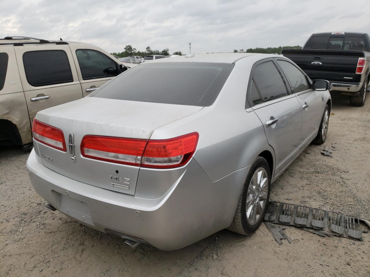 Photo 4 from auction – 2011 LINCOLN MKZ HYBRID with VIN 3LNDL2L36BR776190