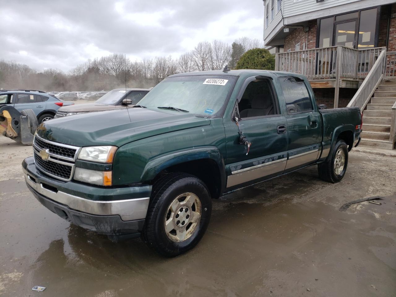 Photo 2 from auction – 2006 CHEVROLET SILVERADO with VIN 2GCEK13T961169104