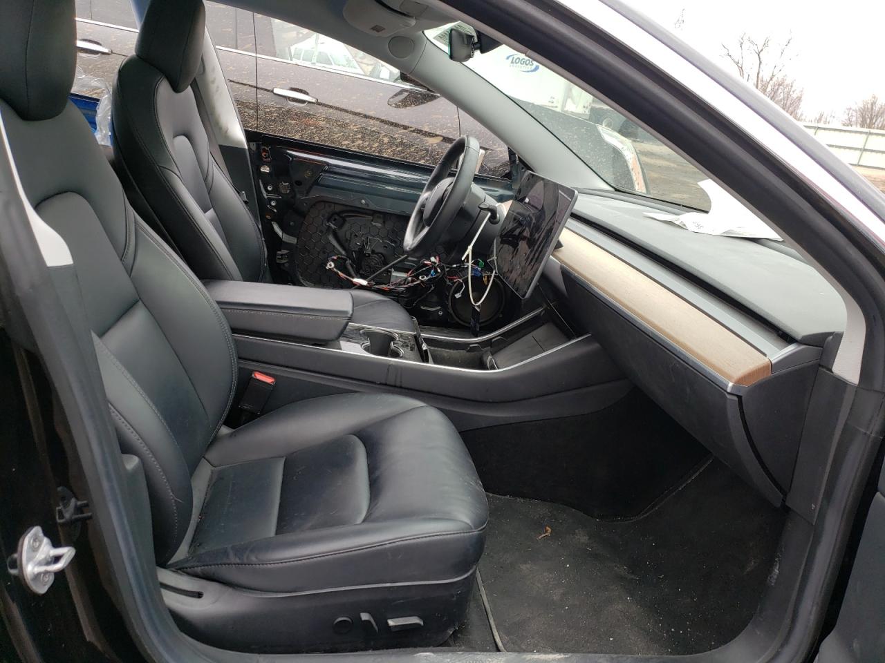 Photo 5 from auction – 2018 TESLA MODEL 3 with VIN 5YJ3E1EB9JF070520