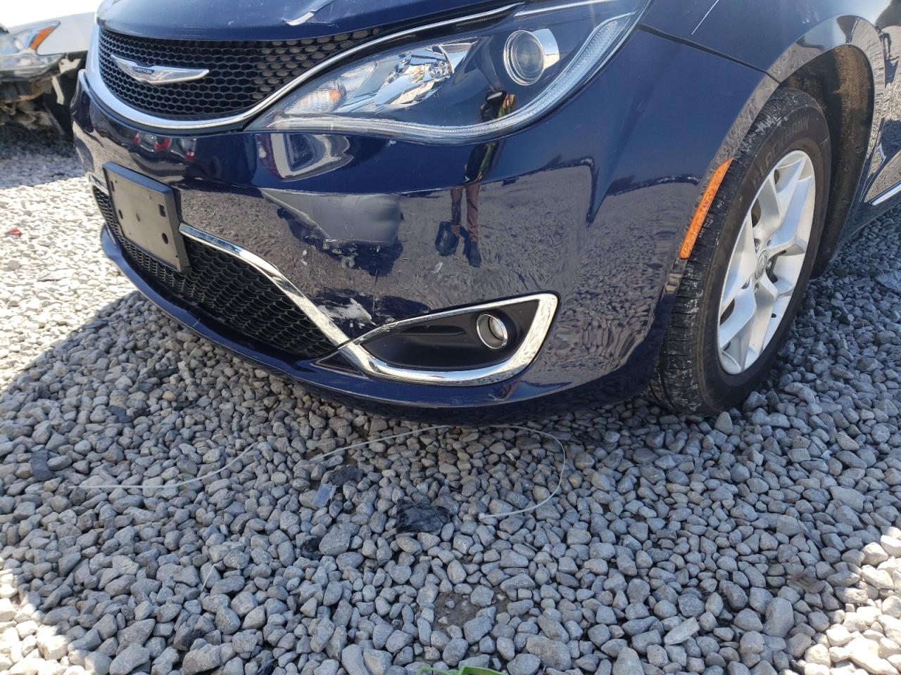 Photo 9 from auction – 2017 CHRYSLER PACIFICA T with VIN 2C4RC1BGXHR803740