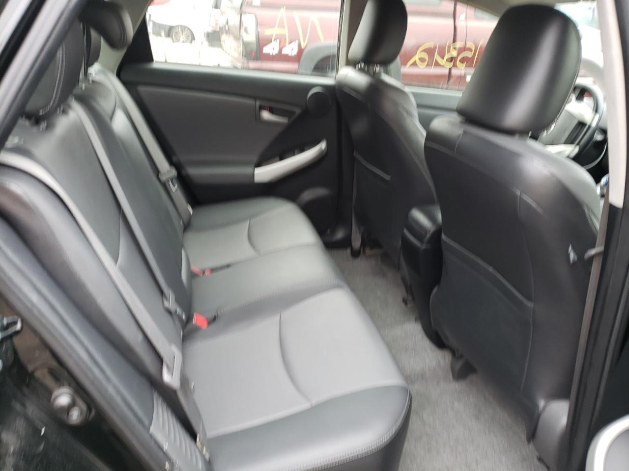 Photo 6 from auction – 2014 TOYOTA PRIUS with VIN JTDKN3DU3E0361237