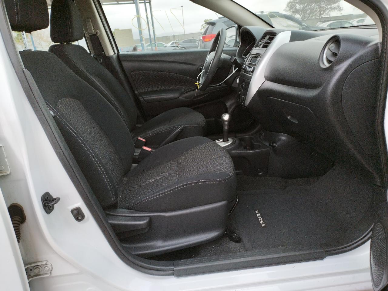 Photo 5 from auction – 2017 NISSAN VERSA S with VIN 3N1CN7AP8HK422253