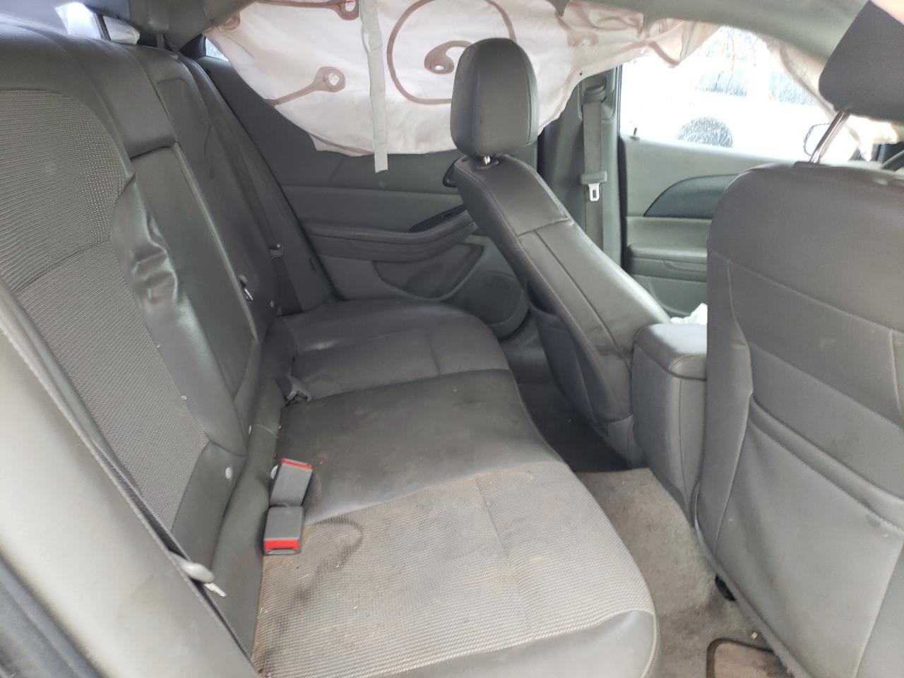 Photo 6 from auction – 2015 CHEVROLET MALIBU 2LT with VIN 1G11D5SL6FF125175