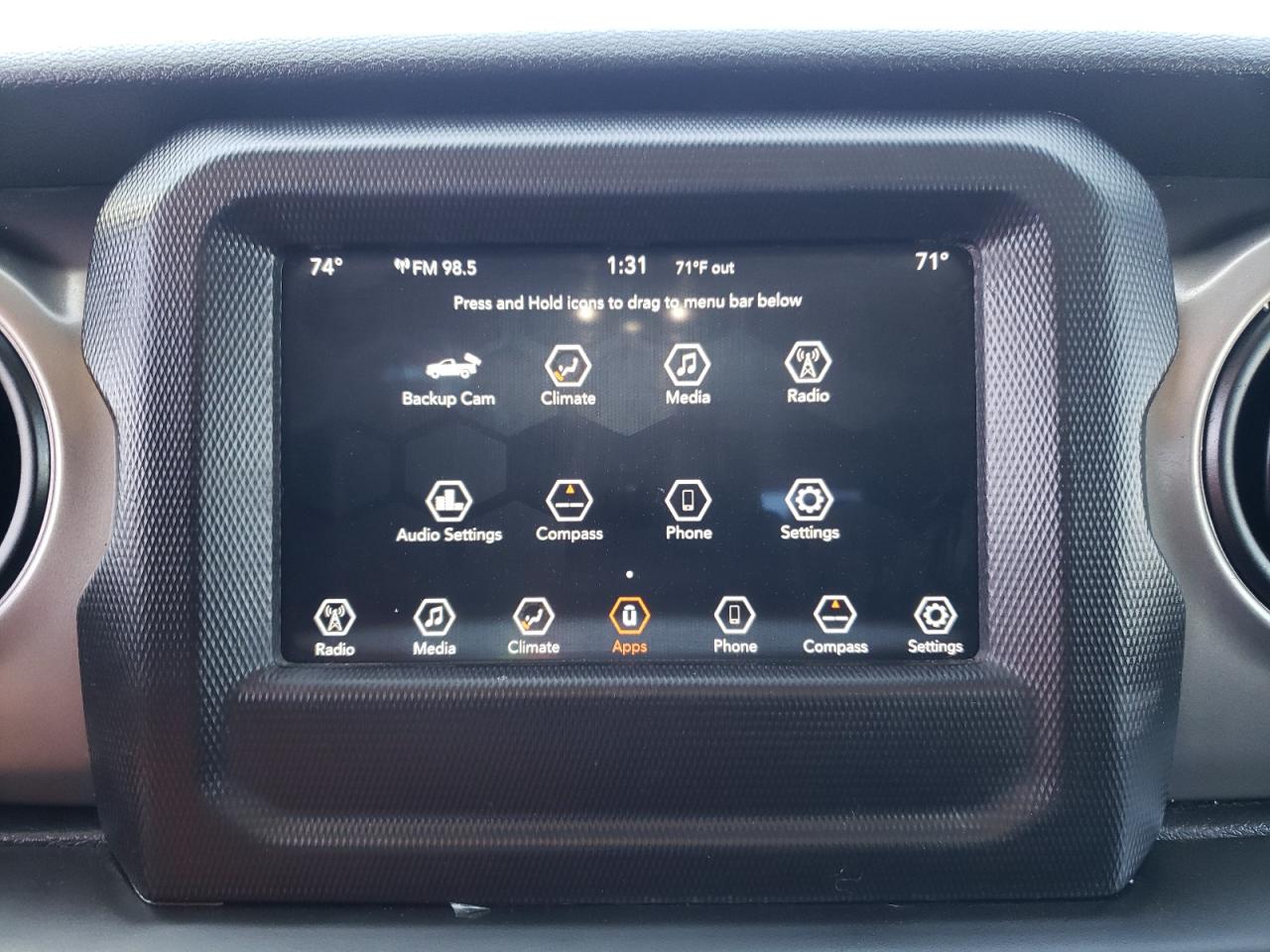 Photo 9 from auction – 2020 JEEP GLADIATOR with VIN 1C6HJTAG2LL201972