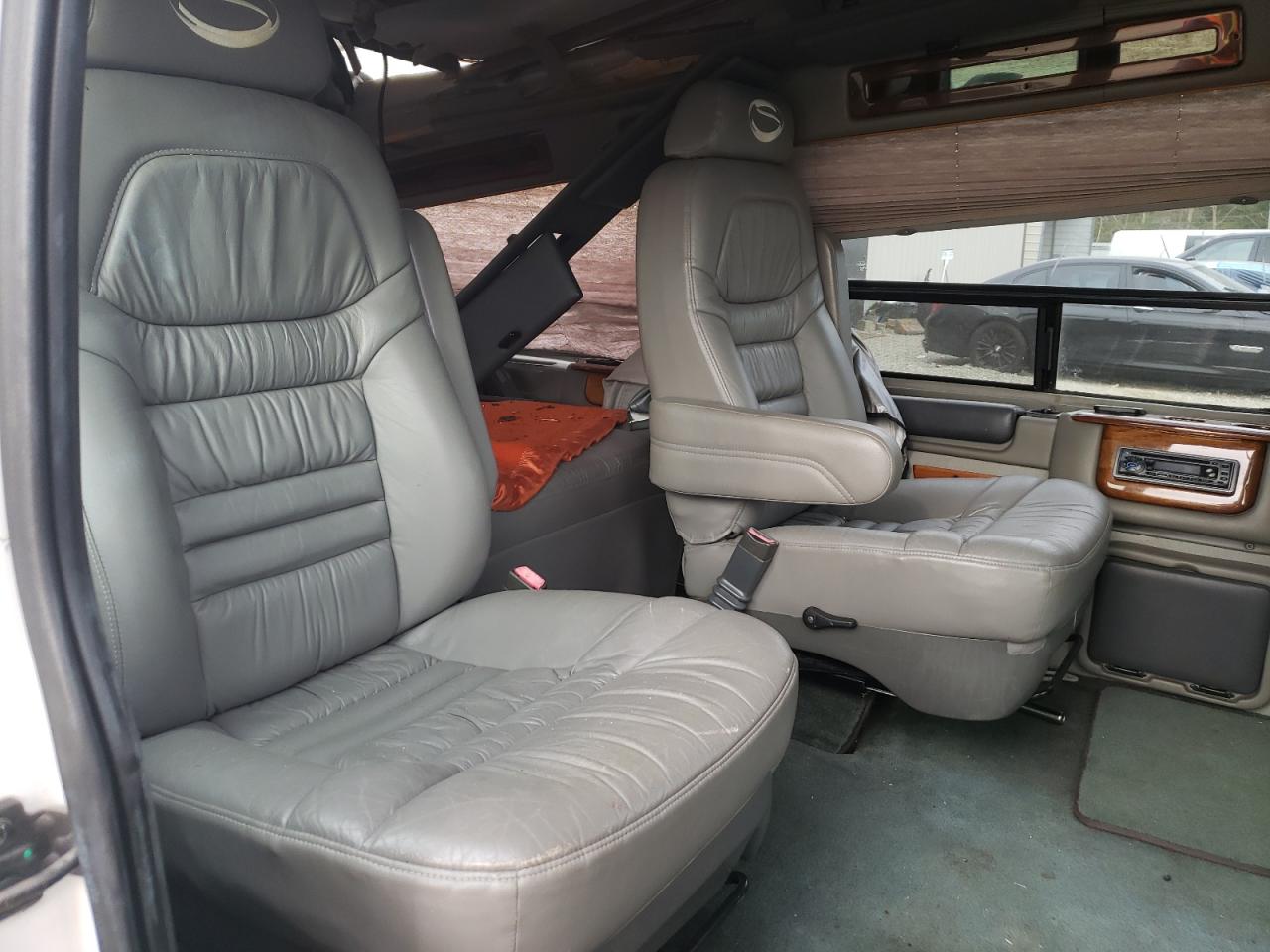 Photo 6 from auction – 1999 FORD ECONOLINE with VIN 1FDRE14WXXHB73965