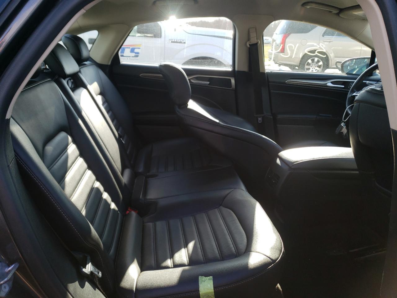 Photo 6 from auction – 2018 FORD FUSION SE with VIN 3FA6P0HD4JR222559