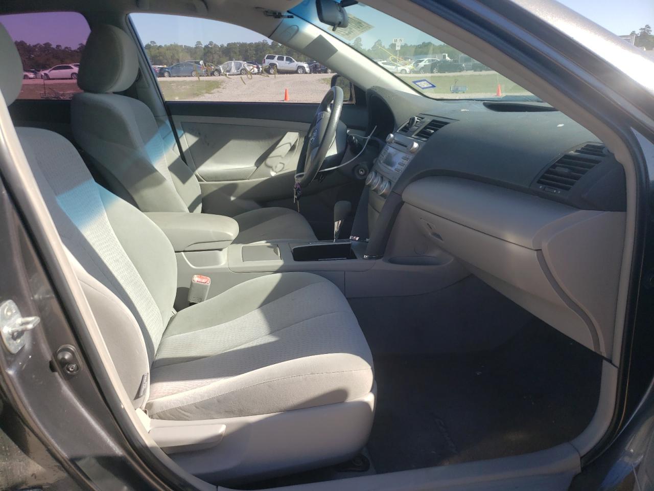 Photo 5 from auction – 2010 TOYOTA CAMRY BASE with VIN 4T4BF3EK7AR065944