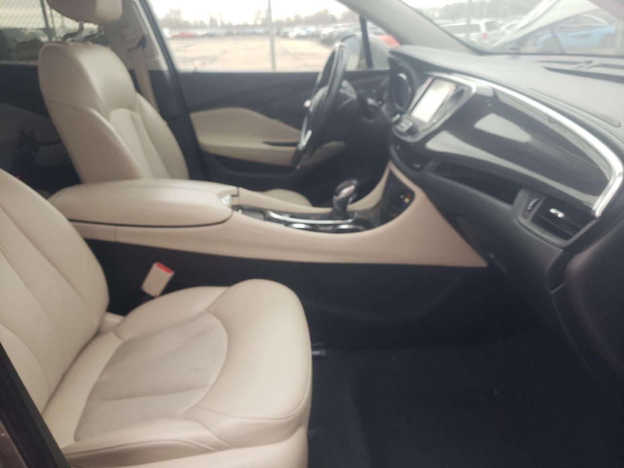 Photo 5 from auction – 2019 BUICK ENVISION P with VIN LRBFXBSA7KD013569