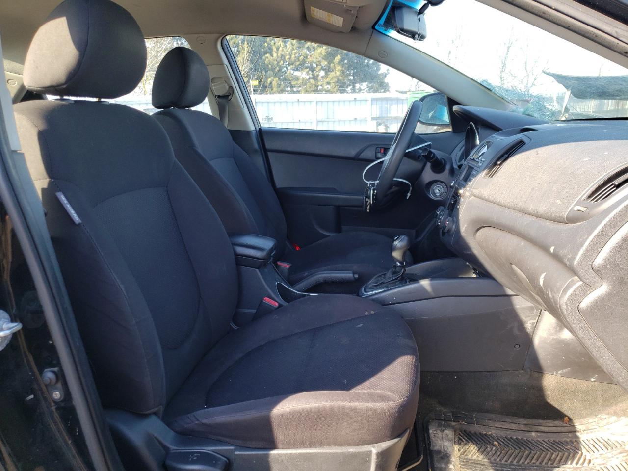 Photo 5 from auction – 2013 KIA FORTE LX with VIN KNAFT4A26D5672739