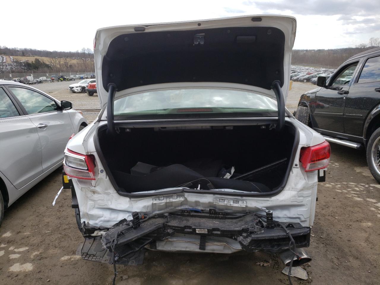 Photo 9 from auction – 2016 KIA OPTIMA LX with VIN 5XXGT4L39GG075422