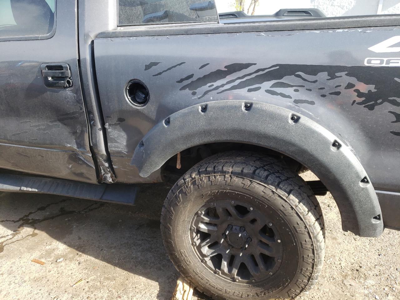 Photo 9 from auction – 2004 FORD F150 SUPER with VIN 1FTPW14504KD19806