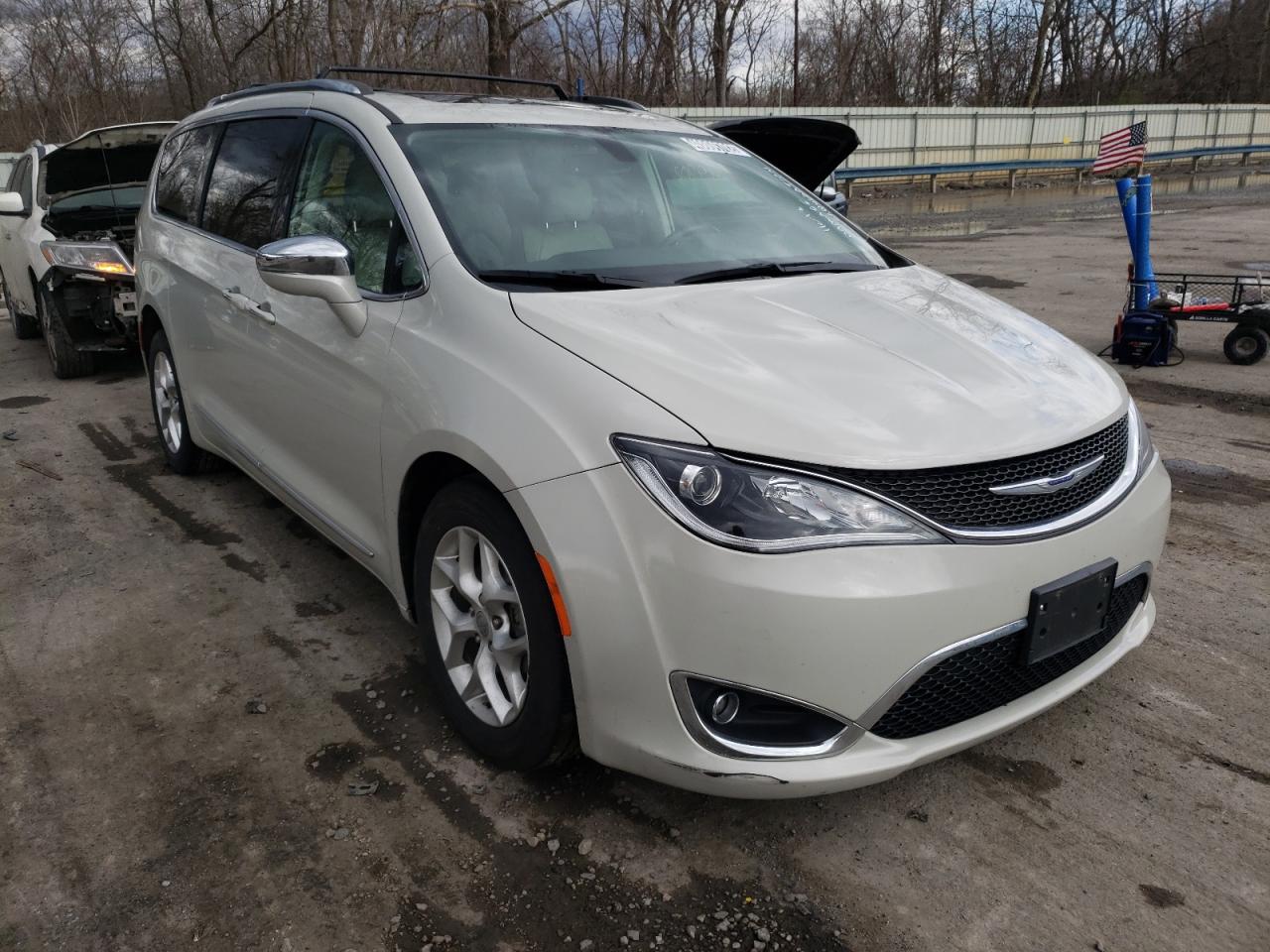 CHRYSLER PACIFICA L 2020 с VIN 2C4RC1GG7LR175797 - Фото с аукциона