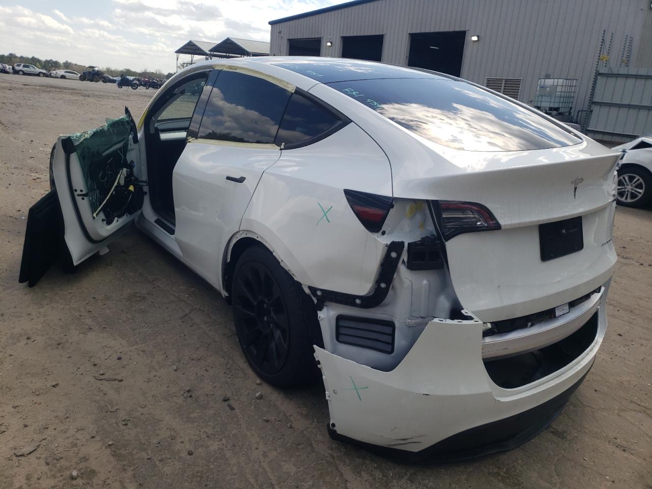 Photo 3 from auction – 2021 TESLA MODEL Y with VIN 5YJYGDEE9MF202773