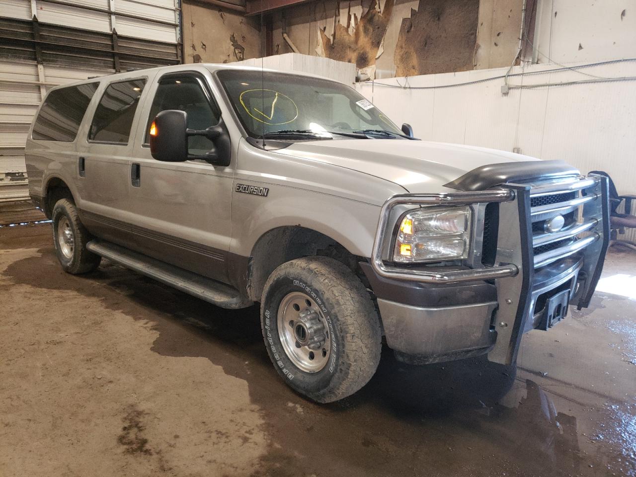 FORD EXCURSION 2005 with VIN 1FMNU41S05ED41261 - Photo from auction