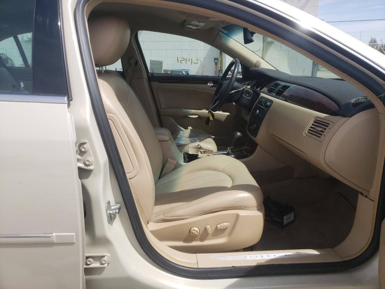 Photo 5 from auction – 2011 BUICK LUCERNE CX with VIN 1G4HC5EM3BU107991