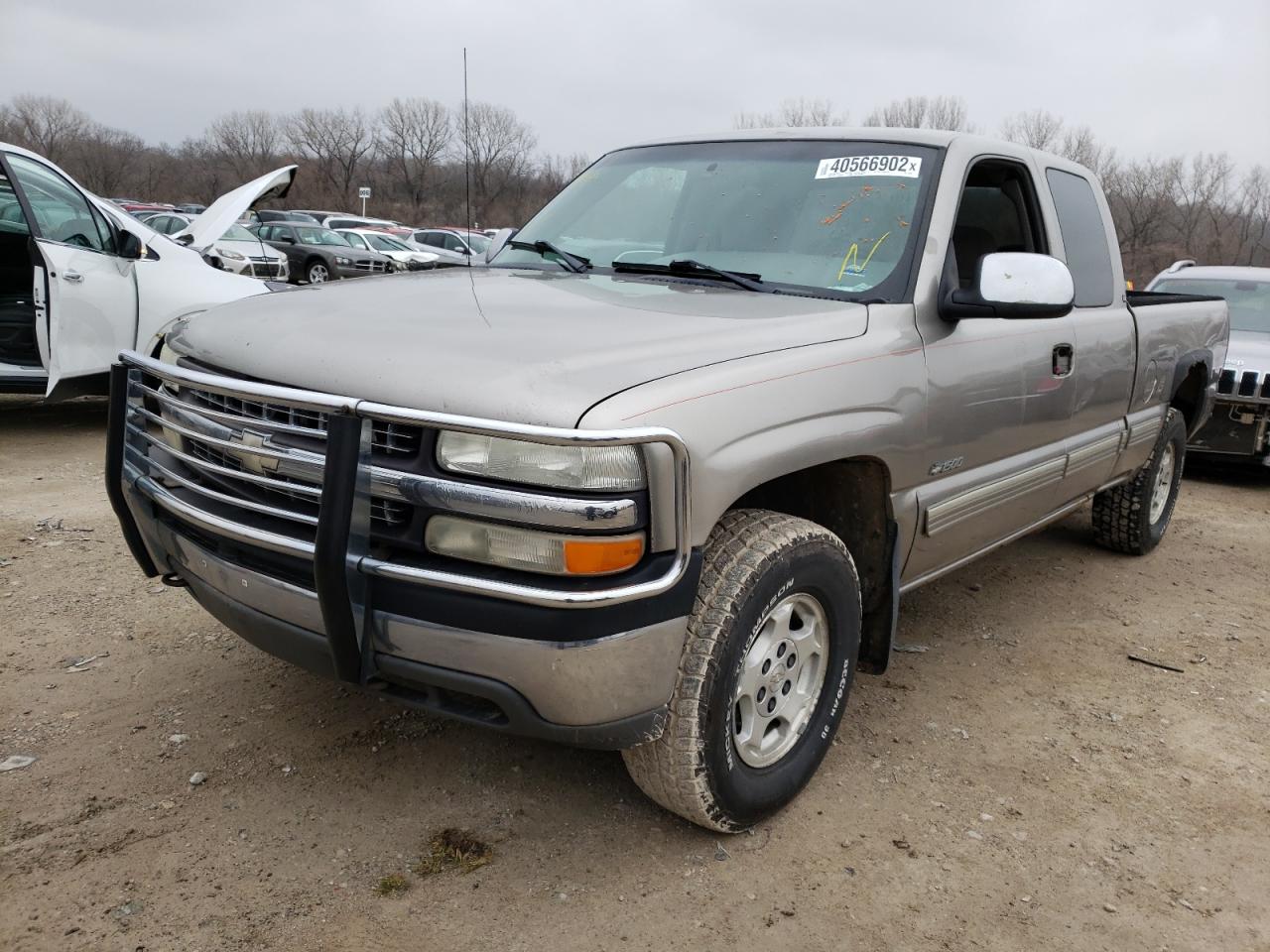 Photo 2 from auction – 2000 CHEVROLET SILVERADO with VIN 2GCEK19TXY1344339