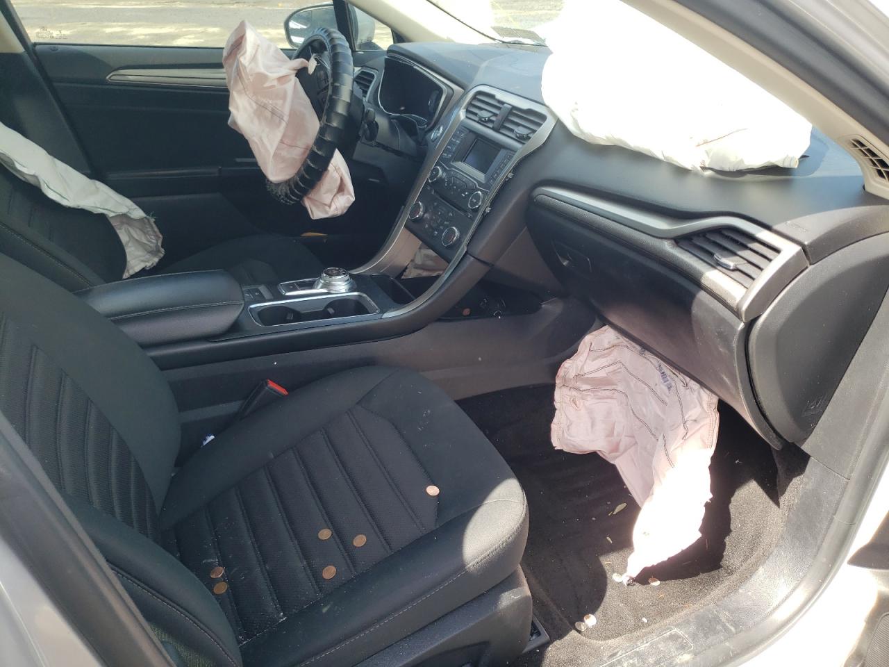 Photo 5 from auction – 2018 FORD FUSION SE with VIN 3FA6P0LU7JR220098