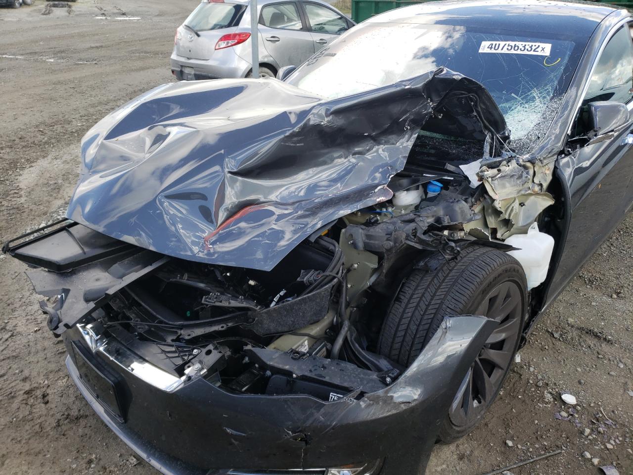 Photo 9 from auction – 2018 TESLA MODEL S with VIN 5YJSA1E22JF277306