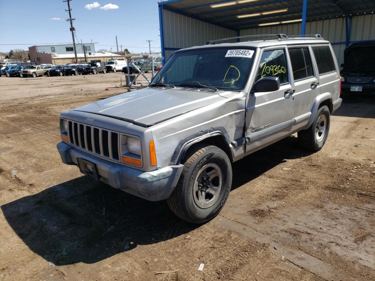 Photo 2 from auction – 2001 JEEP CHEROKEE S with VIN 1J4FF48S81L547548