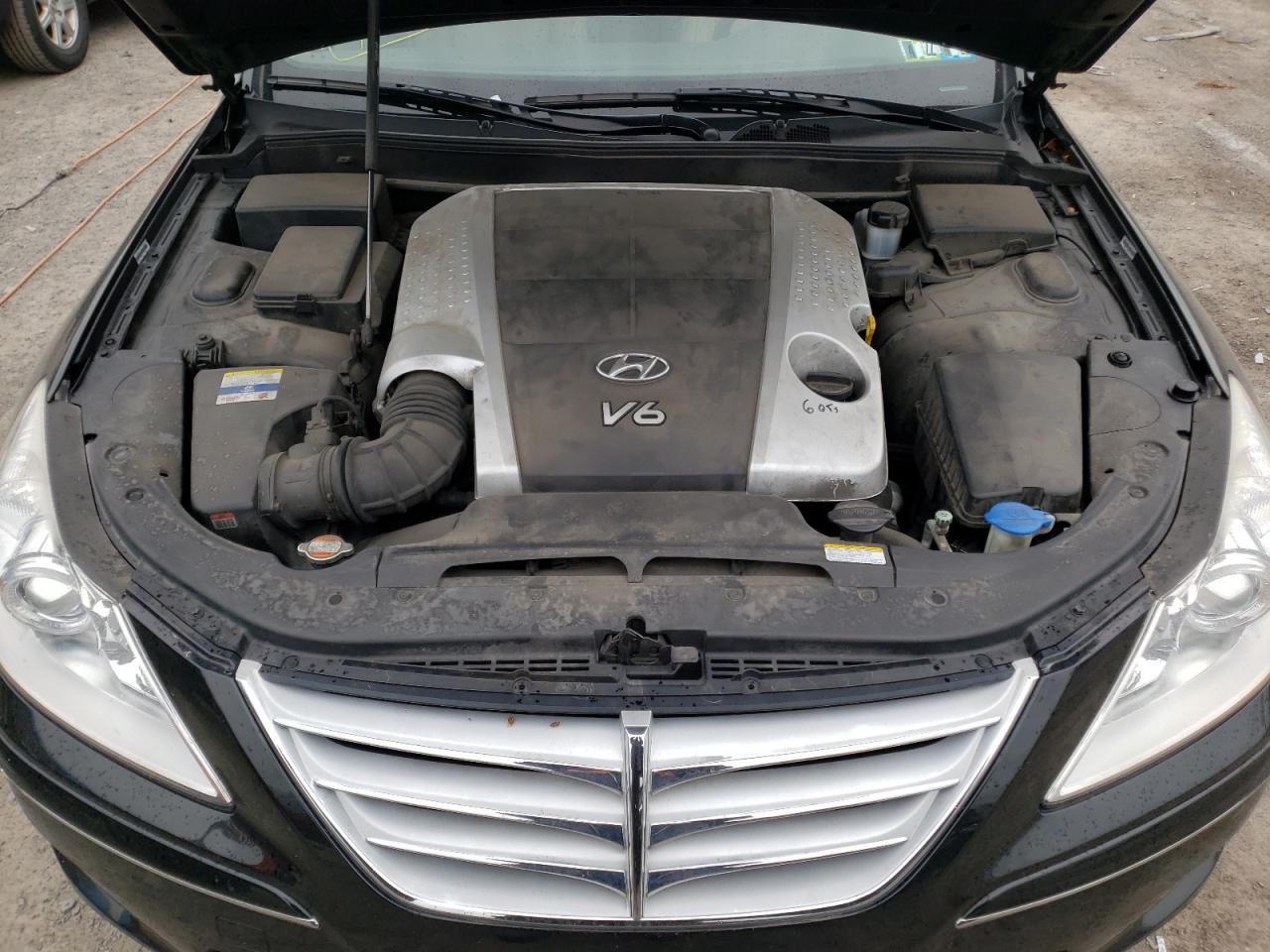Photo 7 from auction – 2011 HYUNDAI GENESIS 3. with VIN KMHGC4DE9BU141546