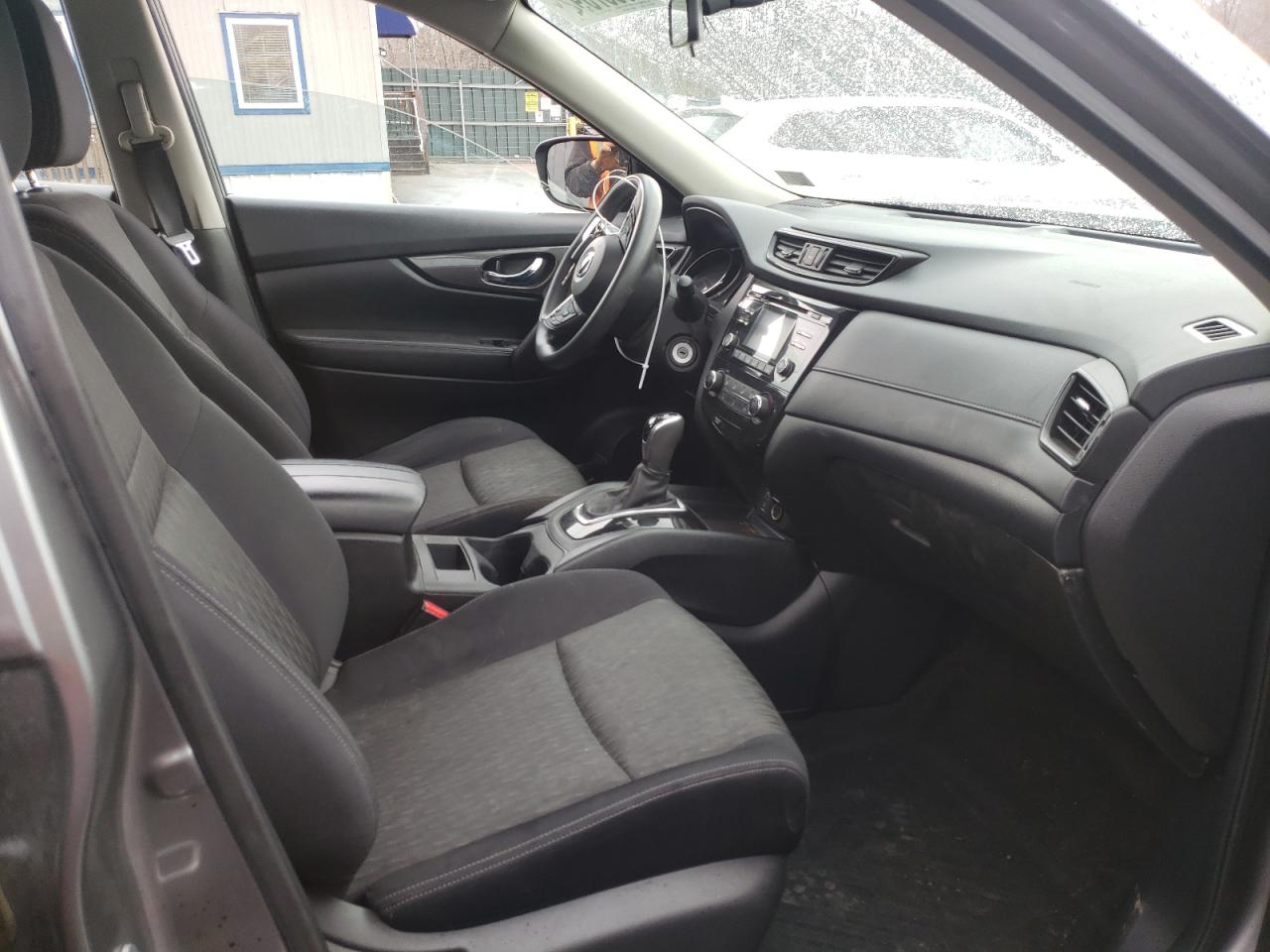 Photo 5 from auction – 2017 NISSAN ROGUE S with VIN JN8AT2MVXHW014806