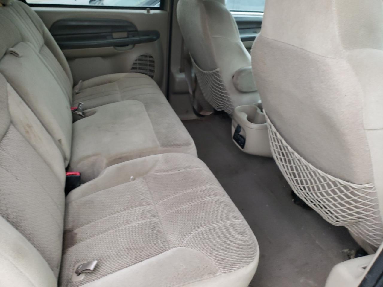 Photo 6 from auction – 2000 FORD EXCURSION with VIN 1FMNU41SXYEA21661