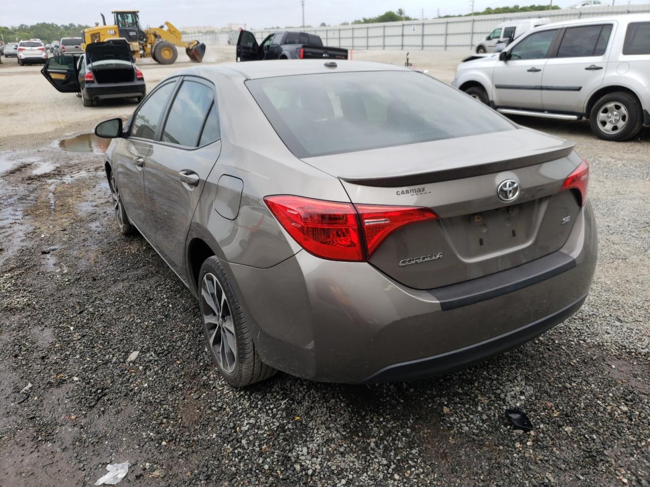 Photo 3 from auction – 2018 TOYOTA COROLLA L with VIN 5YFBURHE7JP769037