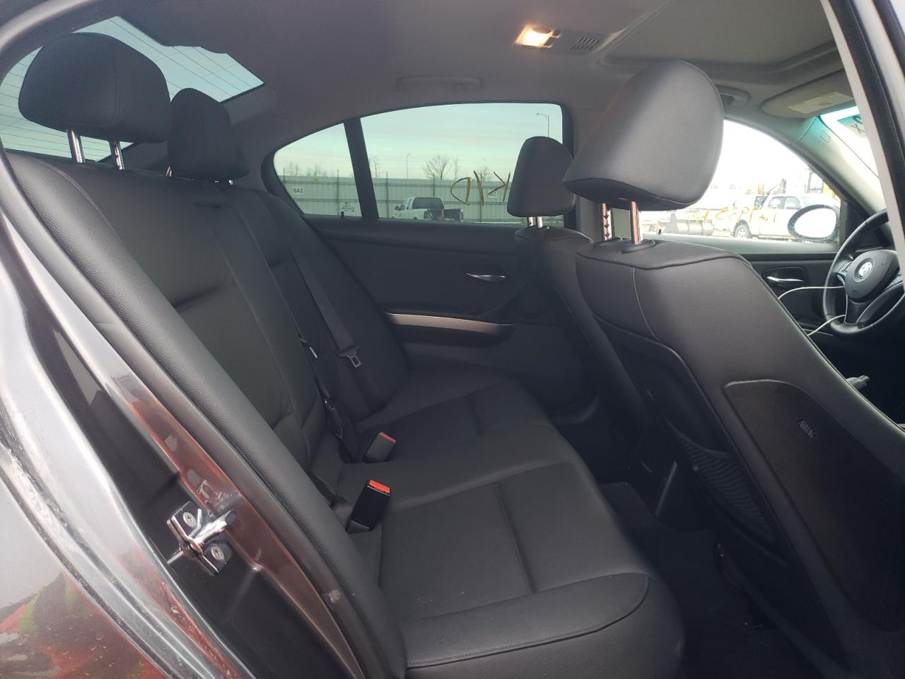 Photo 6 from auction – 2007 BMW 328 I with VIN WBAVA33567PV66867