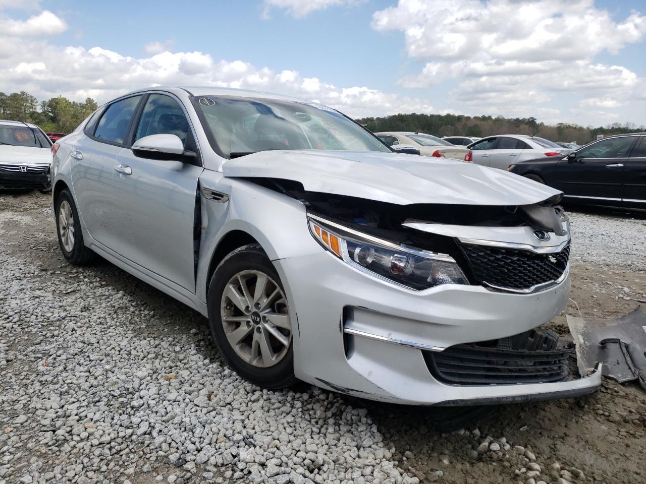 Photo 1 from auction – 2018 KIA OPTIMA LX with VIN 5XXGT4L36JG211478