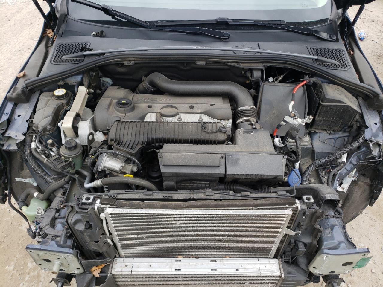 Photo 7 from auction – 2015 VOLVO S60 PLATIN with VIN YV1612TM3F2350361
